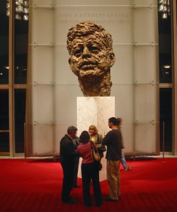 kennedy_center_jfk_bust_front