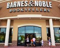 Barnes and Nobles Earns