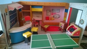 The very cool 1960s Tammy doll house!