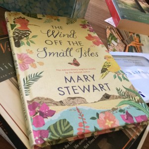 mary-stewart-the-wind-off-the-small-isles